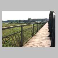 111-1318 Die Ostseite der langen Bruecke mit dem hoelzernen Fussweg.jpg